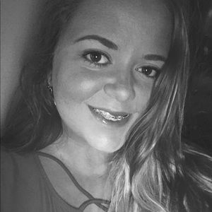 Meet your Posher, Christin